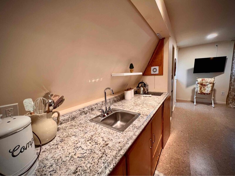 Foto del edificio - 1625 Camp Baker Rd
