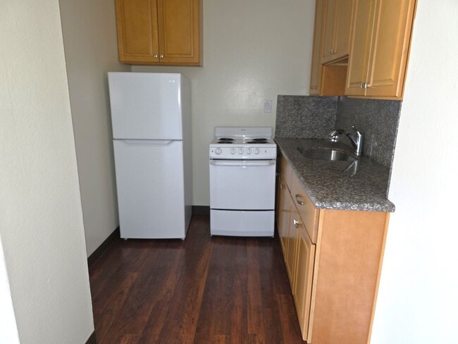 Newly Remodeled -1-bedroom, 1-bathroom apa... - Newly Remodeled -1-bedroom, 1-bathroom apa... Apartment