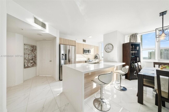 Photo - 1155 Brickell Bay Dr Apartment