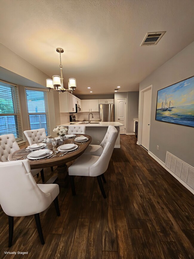 Foto del edificio - 2134 Pecan Hollow Dr