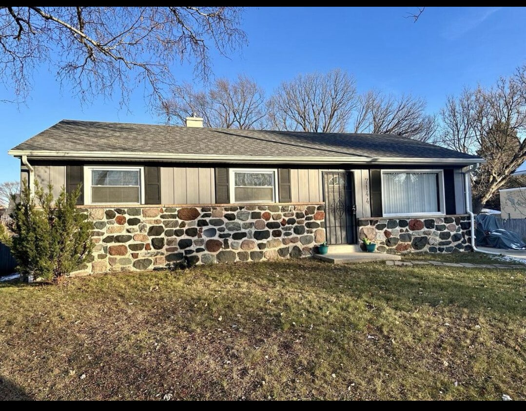 Foto principal - 7144 N 43rd St