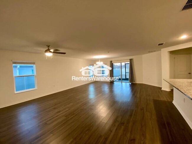 Foto del edificio - Ideally Located in Winter Haven 4/2 Ready Now!