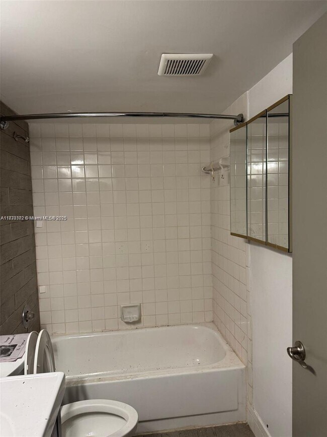 Foto del edificio - 1401 SW 134th Way
