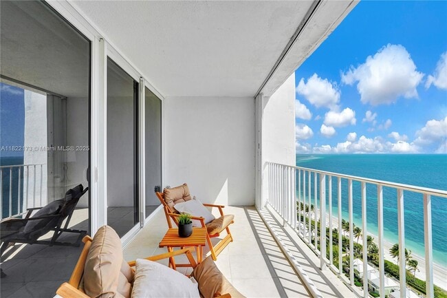 Building Photo - 881 Ocean Dr