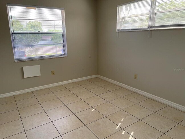 Foto del edificio - 722 W Columbia Ave