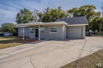 Building Photo - 5624 Balboa Dr