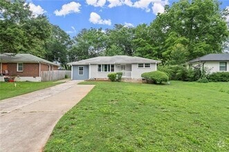 Building Photo - 2756 Gresham Rd S E