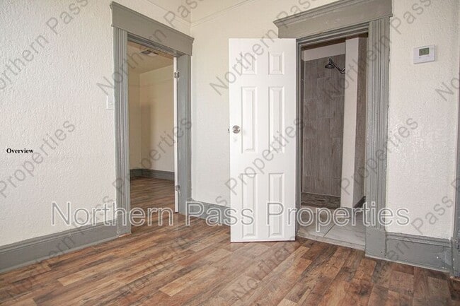 Foto del edificio - 2111 Portland Ave