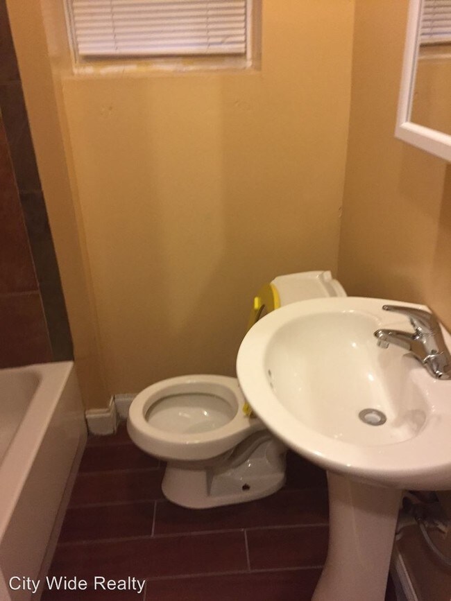 Foto del edificio - 729 N 43rd St