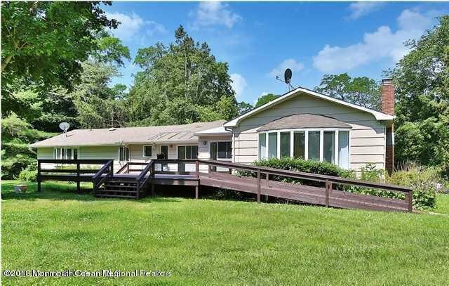 Foto del edificio - 5 Whipporwill Valley Rd
