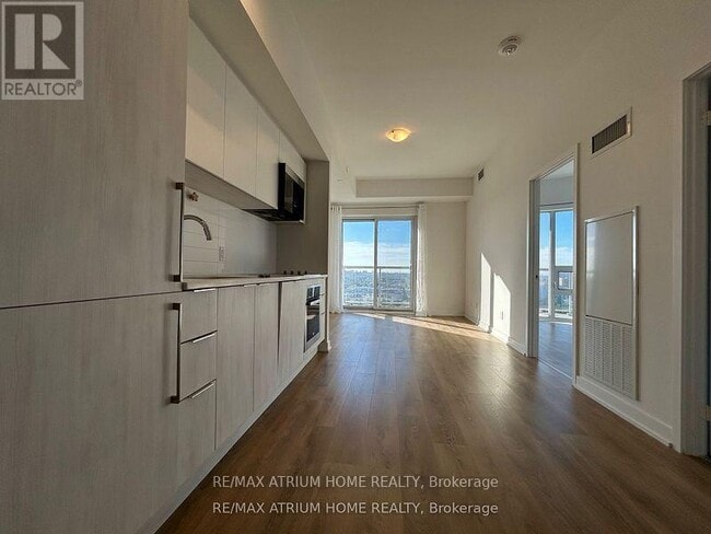 Photo du bâtiment - 2031 Kennedy Rd