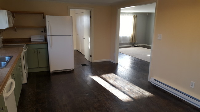 Kitchen - 172 Chicora Rd