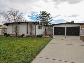 Building Photo - 4457 W Walter Way