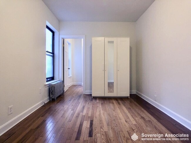 Building Photo - 401 E 68th St