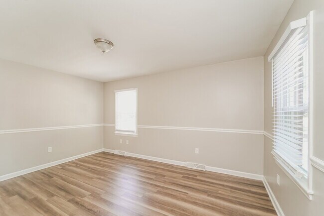 Foto del edificio - 722 Wilbrown Cir