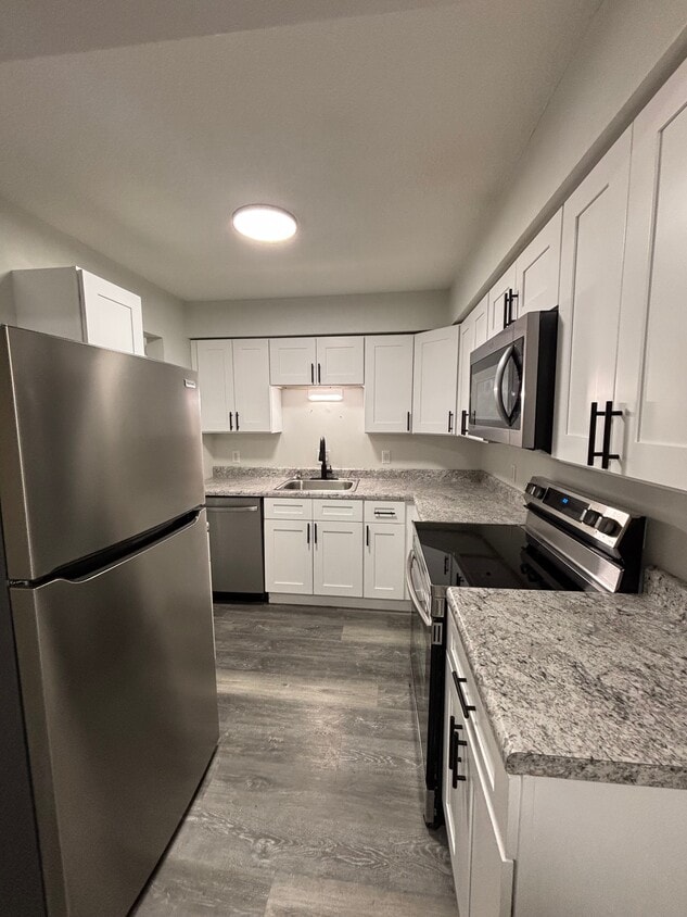 Photo - 2715 Center St