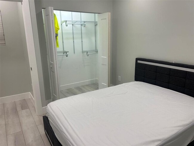 Foto del edificio - 135 Ponce de Leon St