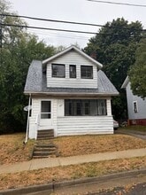 Building Photo - 889 Fess Ave
