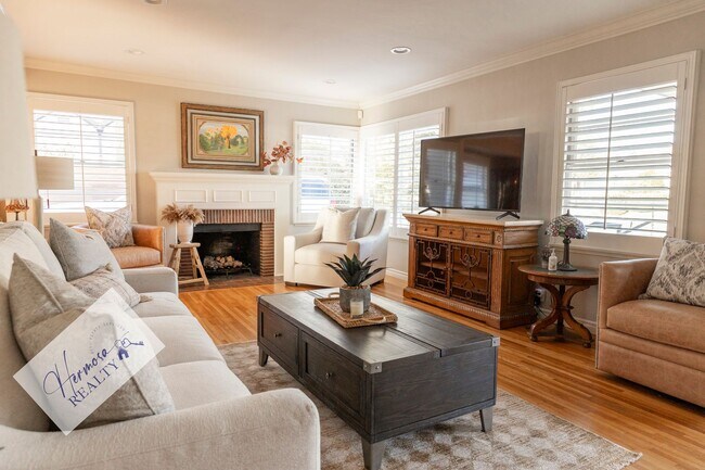 Foto del edificio - 1121 N Cambridge Ave