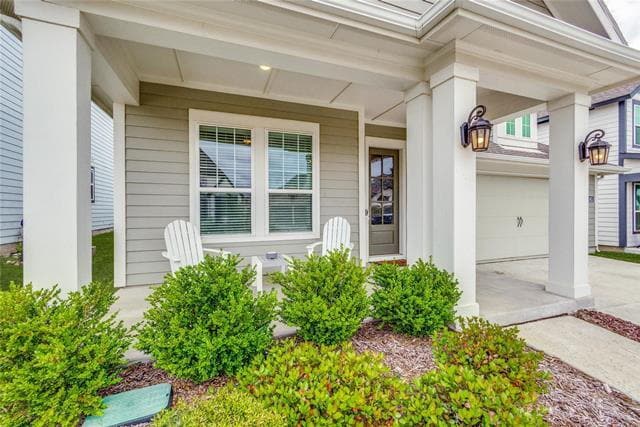 Building Photo - "Lovely 3-Bedroom, 2.5-Bath Home with Gourmet Kitchen and Inviting Indoor-Outdoor Living!"