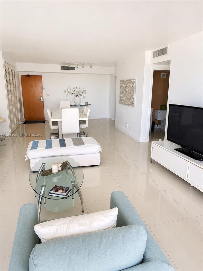 Foto del edificio - 9195 Collins Ave