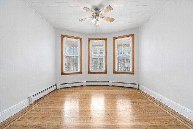Building Photo - 155 W 19th St