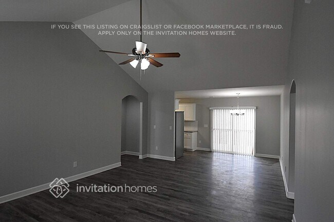 Foto del edificio - 4105 Rev Williams Dr