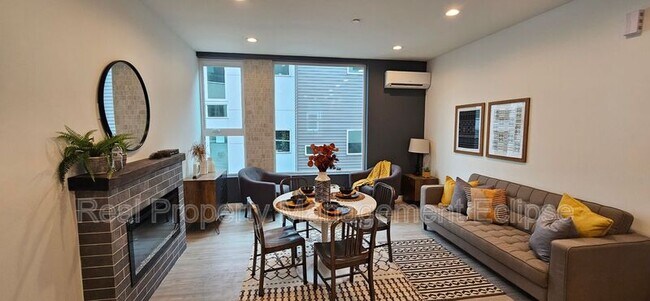Foto del edificio - 2709 E Yesler Way