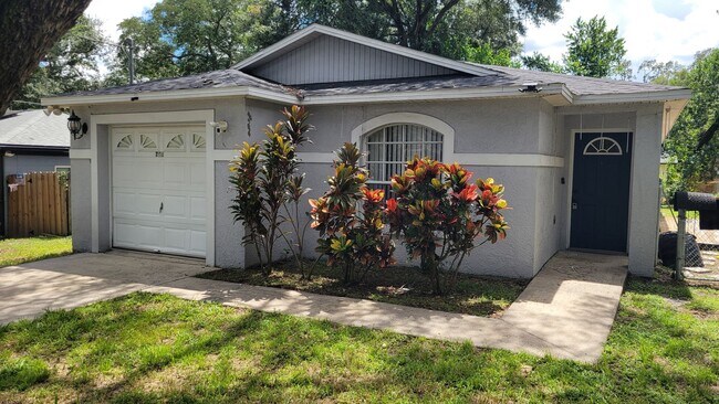 Building Photo - 701 Orchid Ave