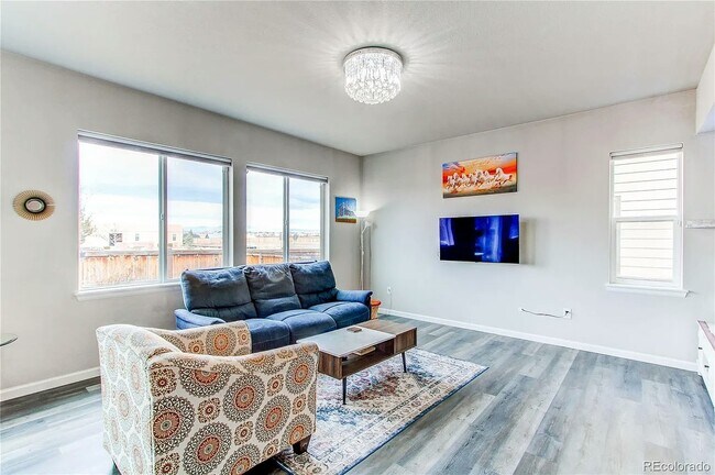 Foto del edificio - 15920 Hayloft Ln