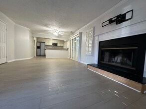 Building Photo - 706 Gemstone Ln