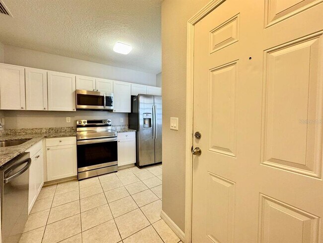 Building Photo - 6436 Cypressdale Dr