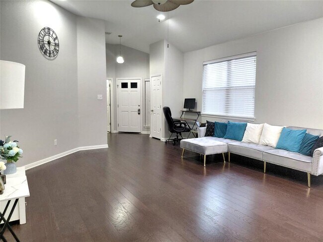 Foto del edificio - 1401 Little Elm Trail