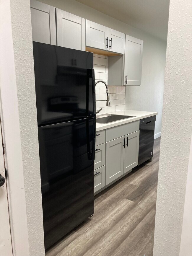 Foto del edificio - 3143 Smith Ln