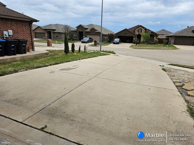 Building Photo - 3 br, 2 bath House - 12120 Castleford Way
