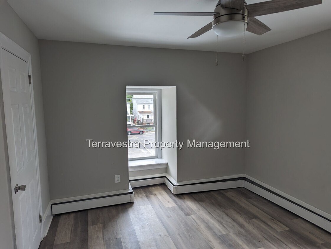 223 N 2nd St Unit 5, Millville, NJ 08332 Room for Rent in Millville