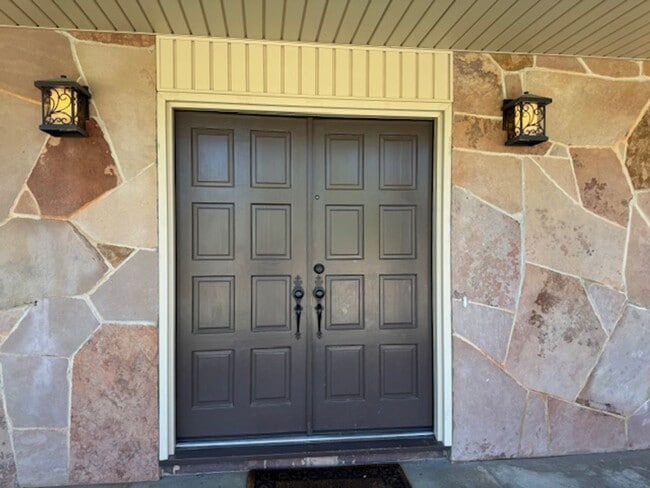 Building Photo - Wonderful single level home in Orinda-available for move-in now!