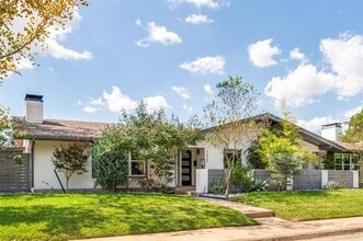 Building Photo - 7032 Briarmeadow Dr