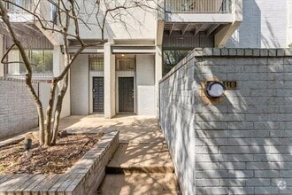 Building Photo - 3618 Gillespie St