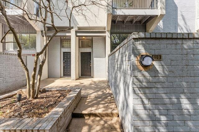Foto principal - 3618 Gillespie St
