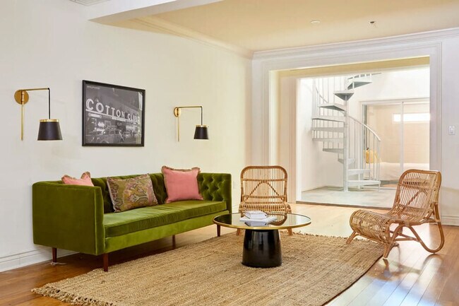 Foto del edificio - 2317 N Rampart St