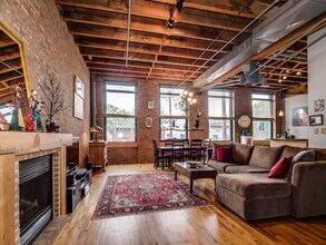 Building Photo - 126 Webster Ave