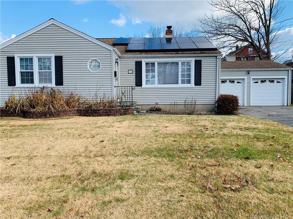 Primary Photo - 174 Light St