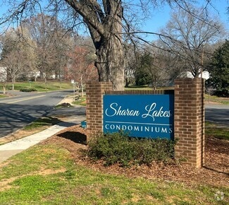Building Photo - 2017 Stoney Point Ln