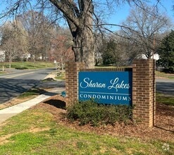 Building Photo - 2017 Stoney Point Ln