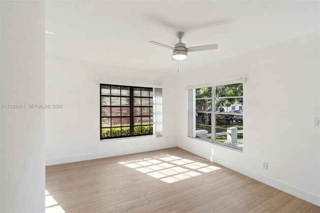 Building Photo - 221 Antiquera Ave