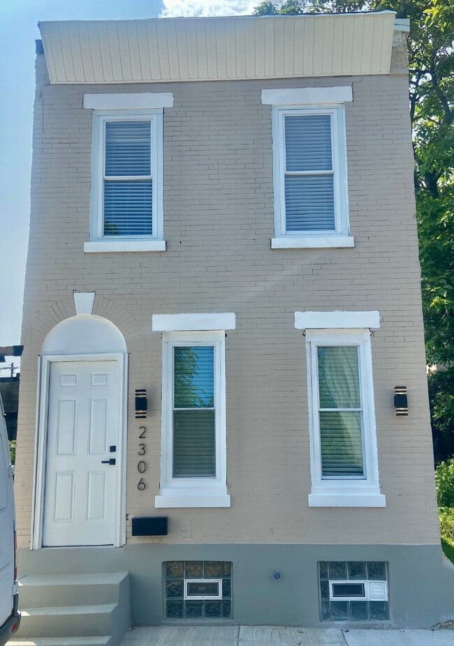 Foto del edificio - 2306 N Myrtlewood St