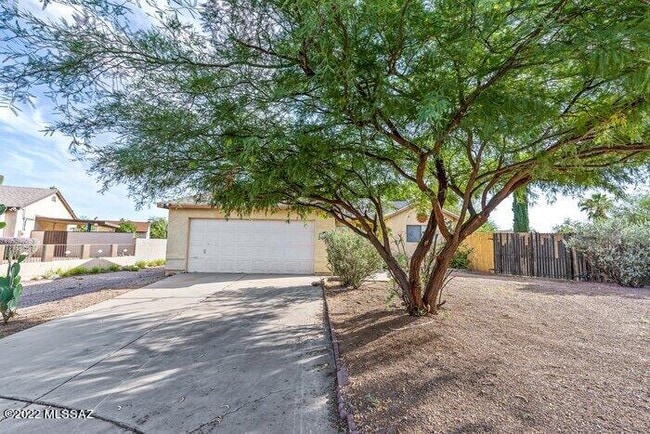 Building Photo - 7221 S Camino Alegre