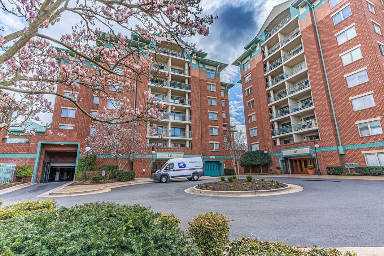 Foto principal - Update Old Town Condo Next to Metro