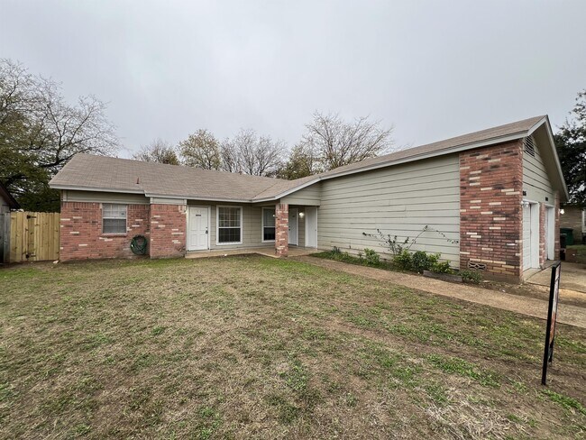 Foto del edificio - 8846 Meadow Range St